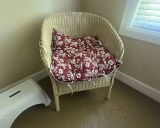 Wicker side chair