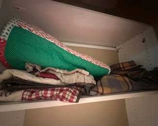 Blankets & quilts