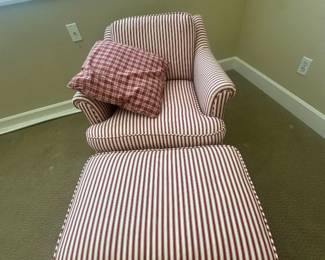 Striped upholstered arm chair with ottoman