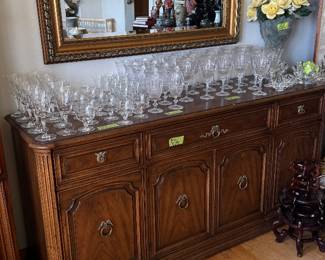 Buffet/Sideboard, Crystal glassware