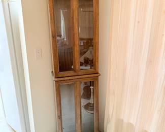 122 TraditionalStyleWoodenCurioCabinet