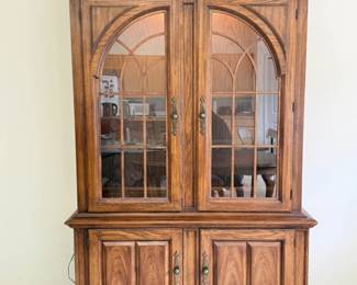 11 WoodenChinaCabinetwGlassDoorsShelvesInsideLighting