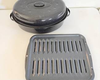 104 GraniteWareOvalRoasterBroilerPan