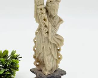 53 VintageChineseSoapstoneFigurine