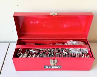 131 HuskyMetalToolBoxwTools