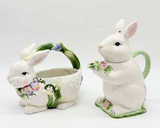 77 BunnyRabbitCeramicDecorativeBasketTeapot