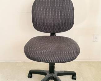 132 FabricAdjustableOfficeChair