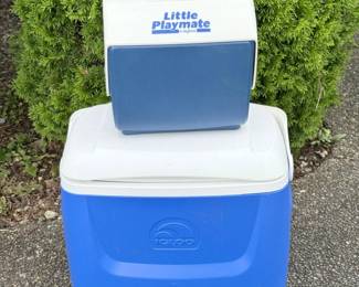176 IglooLittlePlaymateIslandBreezeCoolers