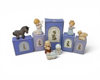191 AVONHeavenlyBlessingsNativityCollection7PorcelainFigures