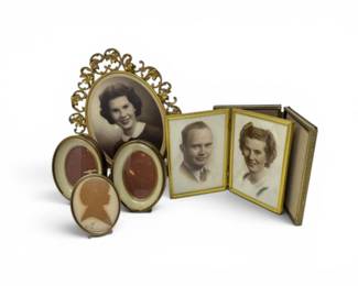 125 Collectionof6VintagePictureFramesAssortedStylesSizes