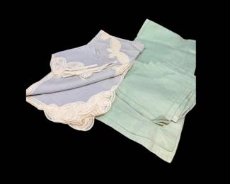 196 2LikeNewCardTableClothswMatchingNapkinsLaceGreenLine