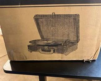 Vinyl Record Player 3-Speed Bluetooth Suitcase Portable Belt-Driven Record Player