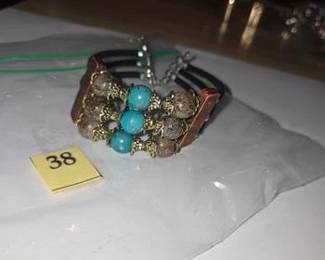 Bead bracelet