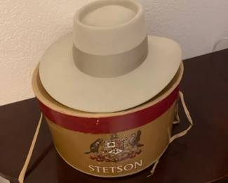Lady Stetson Beaver Felt Hat Box