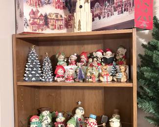 christmas figurines, snowmen, santa, Home interior