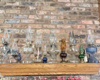 So many beautiful oil lamps!