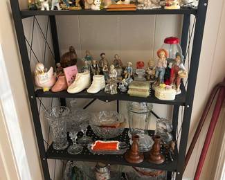 Hallway Trinket shelf!