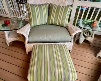 Lloyd Loom premiere, wicker furniture - matching chair and a half with Ottomans