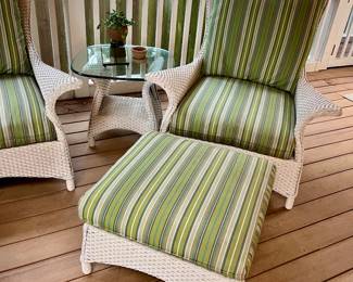 Lloyd Loom premiere, wicker furniture Matching chairs with ottoman