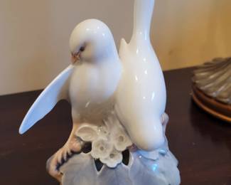 Royal Copenhagen, Doves