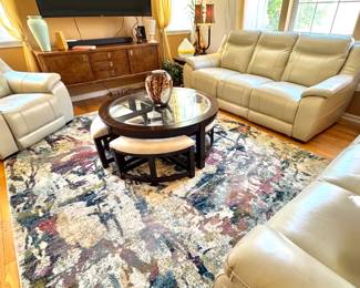 We Do Staging! We Love What We Do!