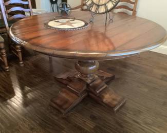 Beautiful Solid Wood Table w/one Leaf