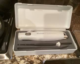 Electric Knife