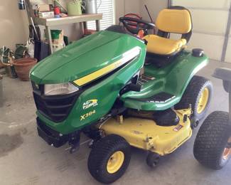 John Deere Yard Tractor