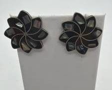 Vintage Taxco Mexican Sterling Silver Black Onyx Abalone Inlay Pinwheel Flower Stud Earrings | Total Weight 8 grams