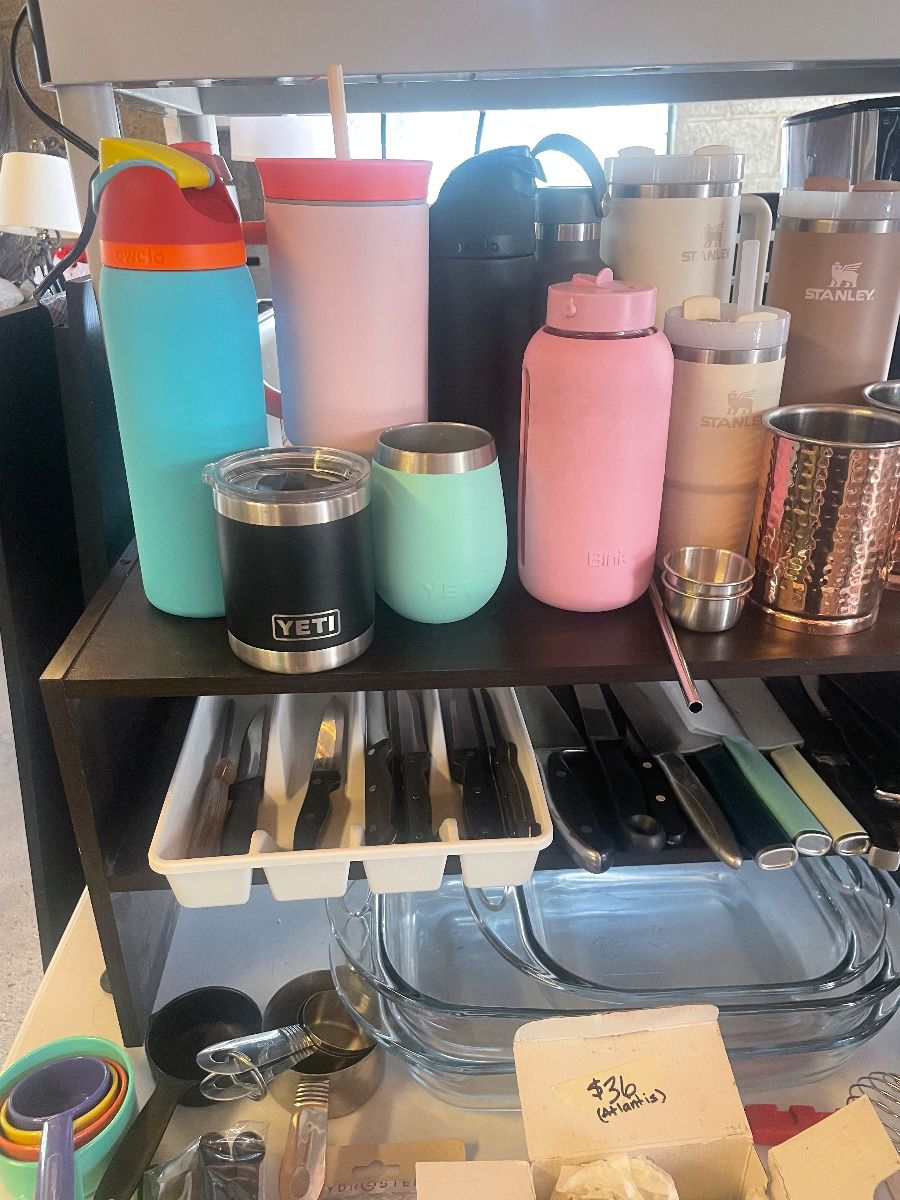 Yeti, Owala, Stanley drink mugs
