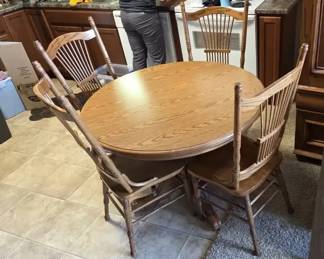 Oak Pedestal Dining Table with 4 Chairs Leaf