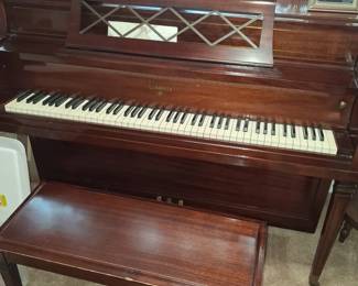 Gulbransen piano/stool