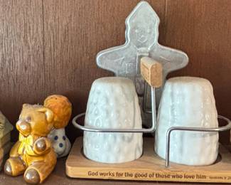 Assorted Ceramic Figurines and Salt  Pepper Shakers, including Snowman themed items second image