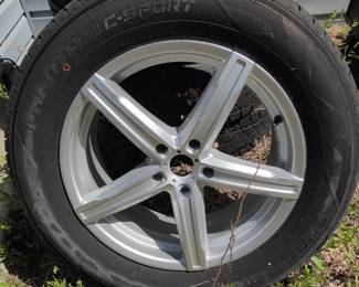 Phantom CSport Tire with Spoke Alloy Wheel
