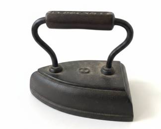 Griswold Cast Iron Bell Sad Iron