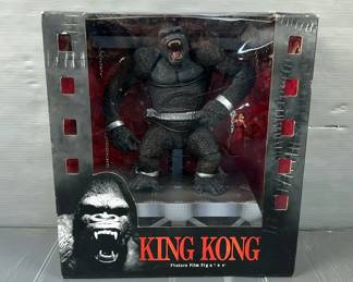 King Kong Movie Maniacs 3 Deluxe Box Set Figure By McFarlane Toys, New In Box