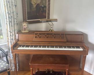 UPRIGHT PIANO
