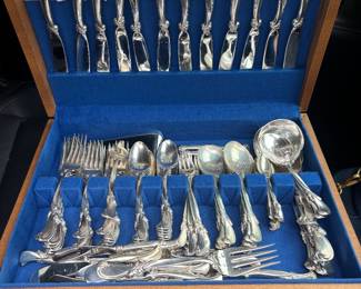 BEAUTIFUL STERLING FLATWARE SET