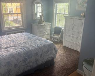 WHITE WICKER BEDROOM SET