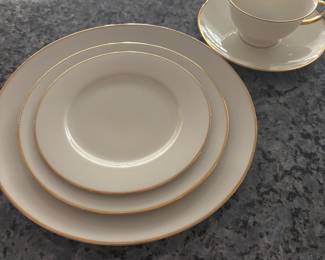 LARGE CHINA SET