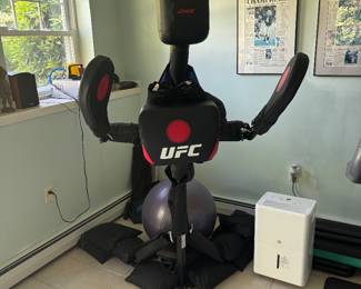 PUNCHING MACHINE