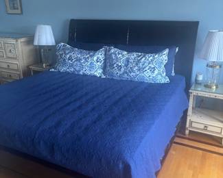 KING SIZE BED WITH DRAWS UNDER