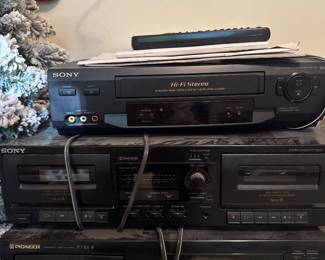 dvd, cd