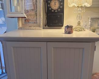 nice smaller little cabinet 