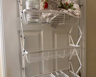 over the door shelf 
