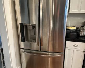 Refrigerator/ like new condition