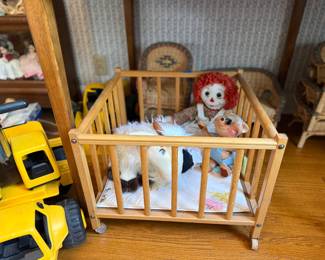 Vintage Play Pen
