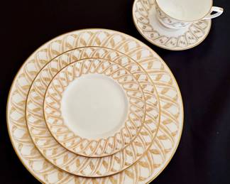 Royal Worster - Gold Sheaf