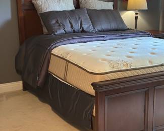 3 sets of bedroom furniture, mattresses, beds, dressers