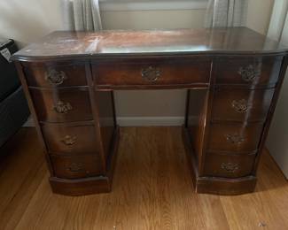 Mahogany serpentine desk